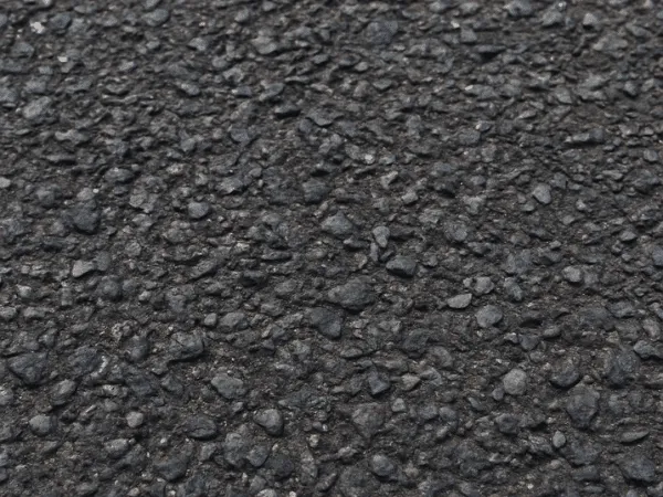 strade in asfalto gommato